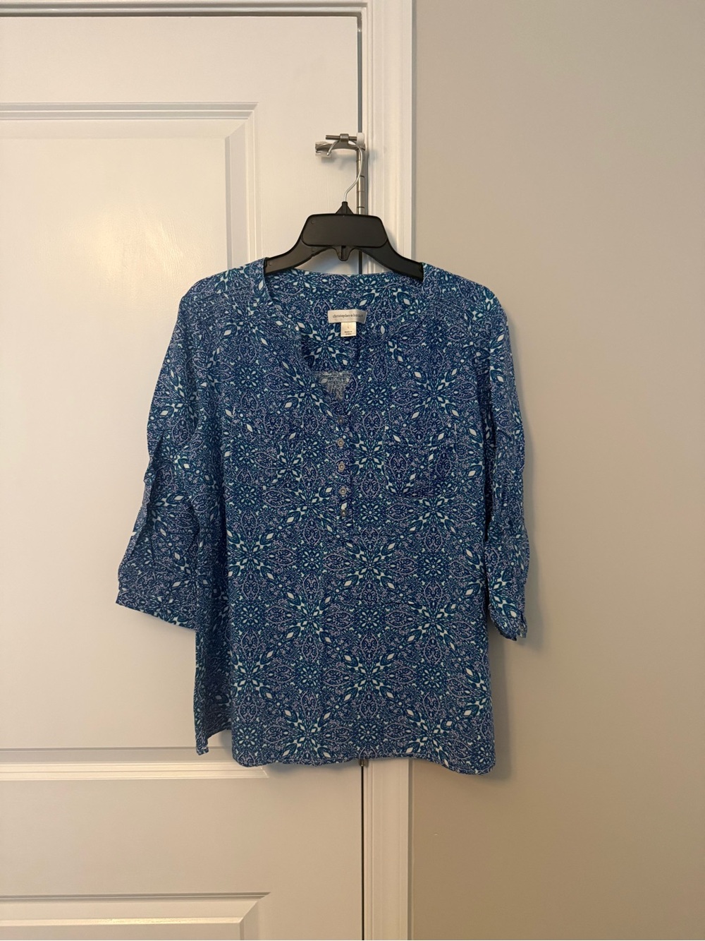 Christopher & Banks Blue Printed V-Neck 3/4 Sleeve Blouse